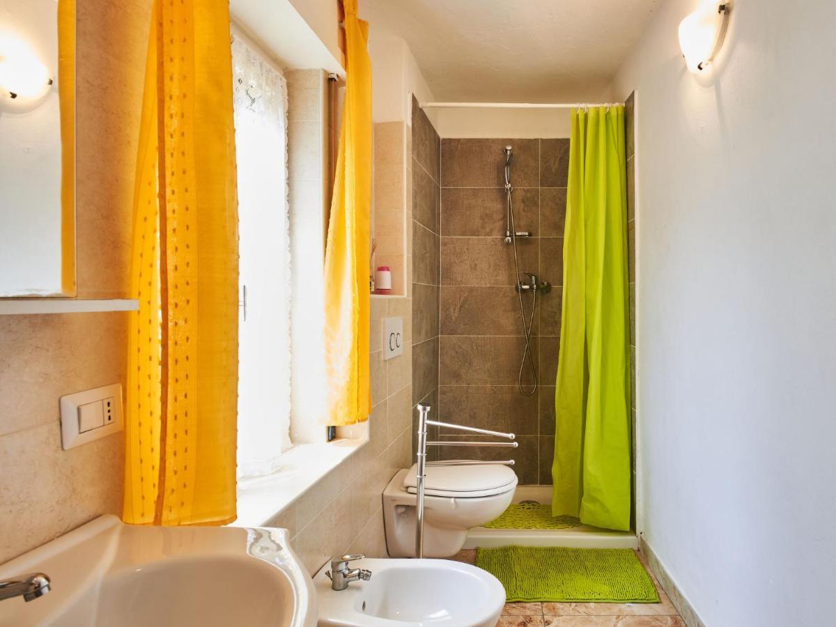 Apartment Casa Del Pergulin - Lmz325 By Interhome Verceia Bagian luar foto